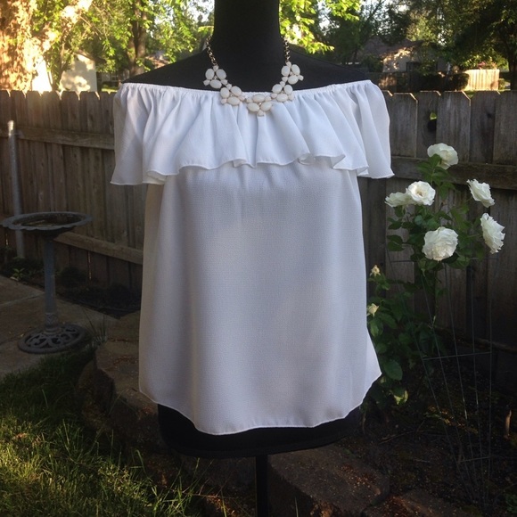 Ivory off shoulder top S, M, L - Picture 6 of 7
